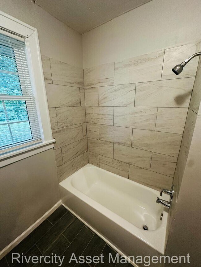 Building Photo - A Must See!!!!! Section 8 Friendly!!!!! BONUS Mother In Law Sweet!! PRICE DROP