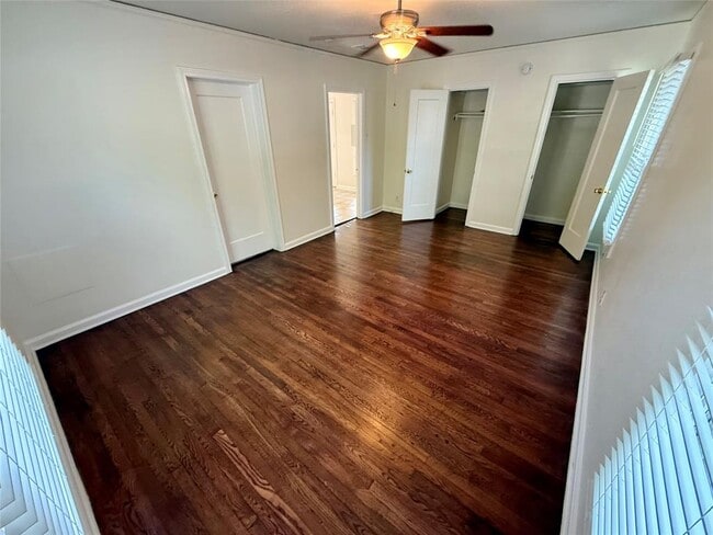 Building Photo - 1400 Justin Ln