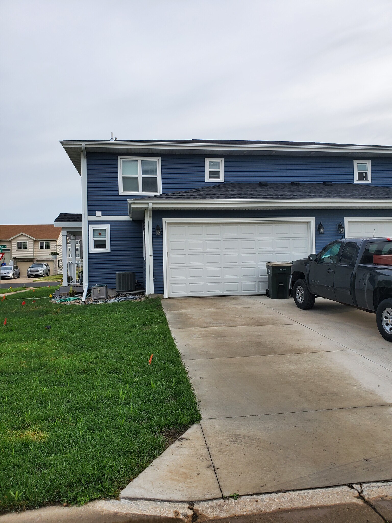 Garage Exterior - 2699 Hazelnut Trl