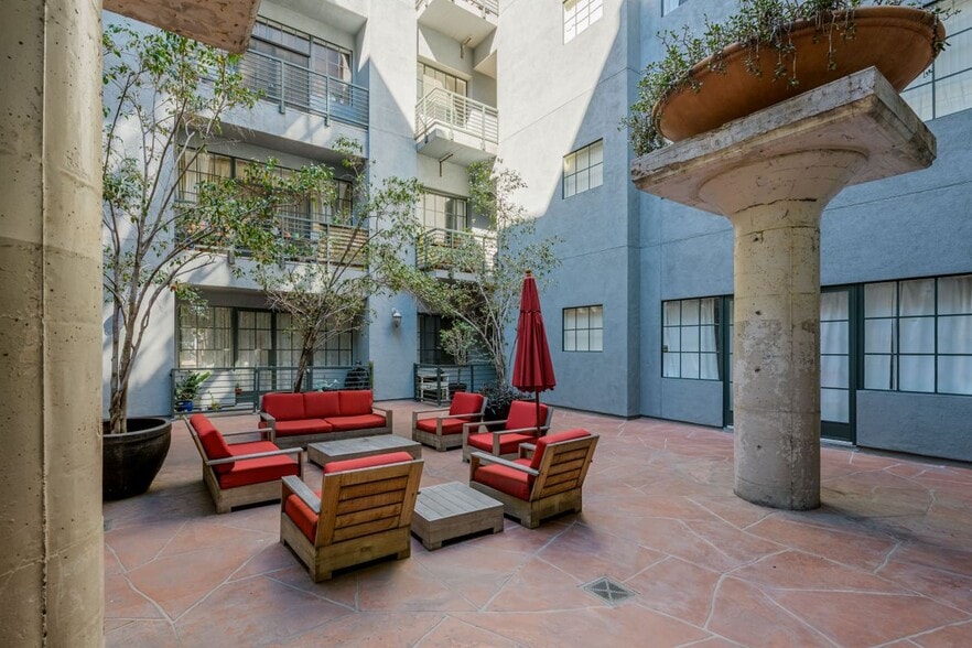 Building Photo - 420 San Pedro St