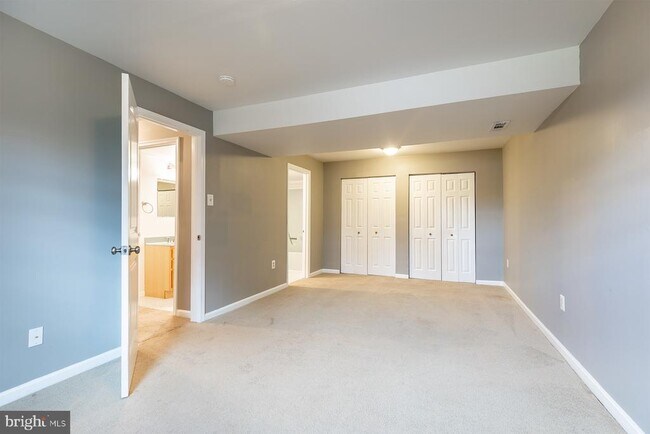 Building Photo - 847 Harbor View Terrace