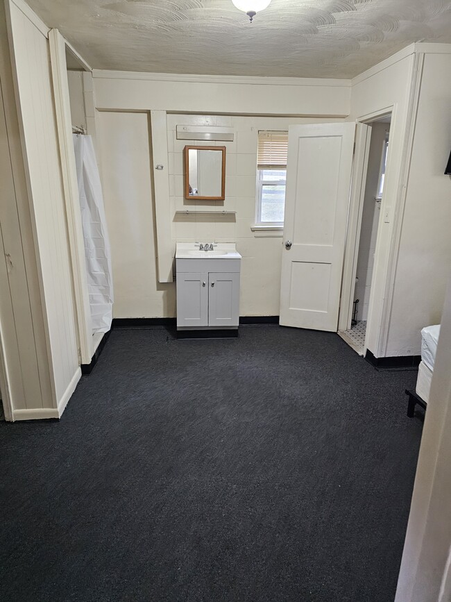 Building Photo - Boxwood Apartments