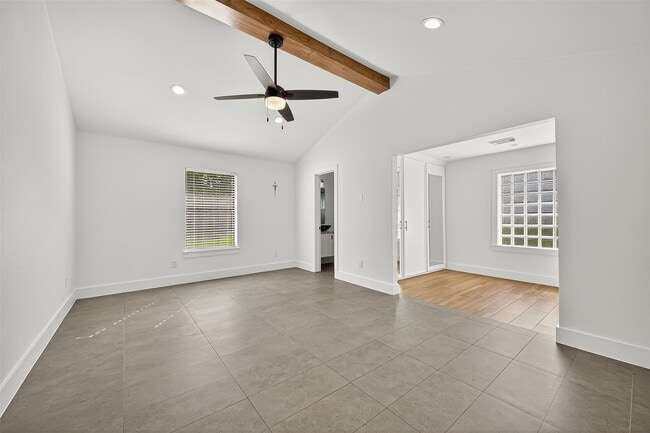 Building Photo - 11507 Oak Valley Dr