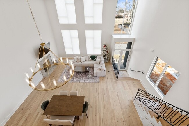 Building Photo - Fully Furnished in Argenta!