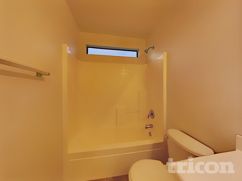 Building Photo - 12746 W Hollyhock Dr