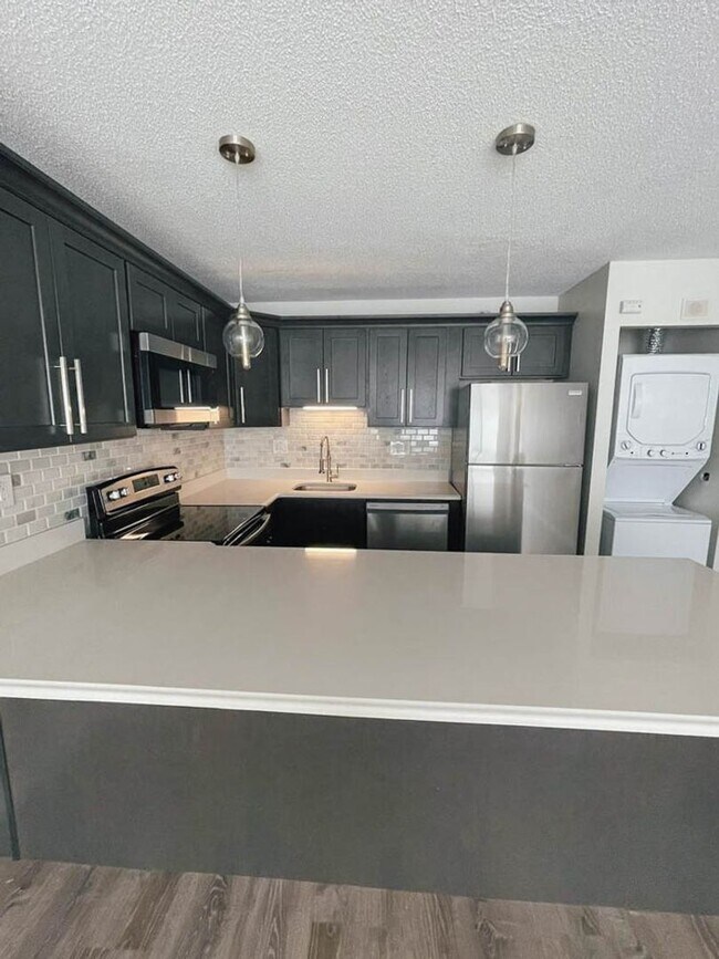 Primary Photo - Beautifully Renovated 1bd Condo