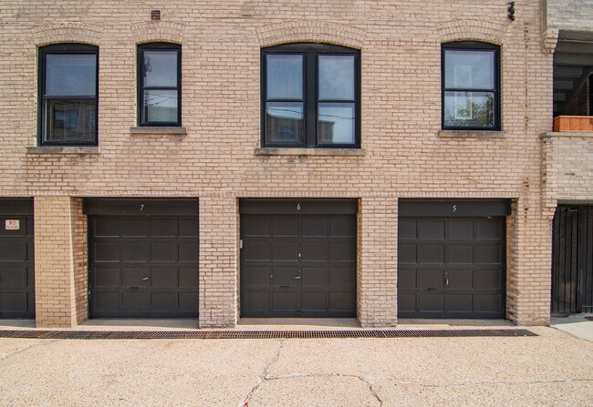 Building Photo - 574 Sheridan Square