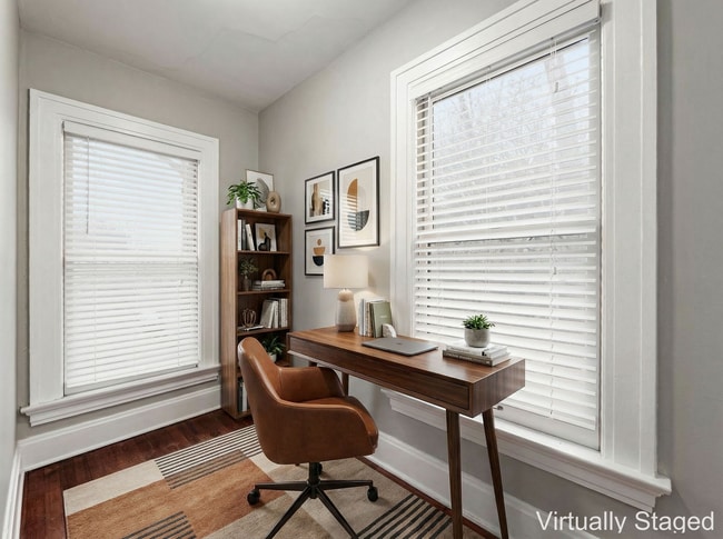 Building Photo - Central German Village Location!