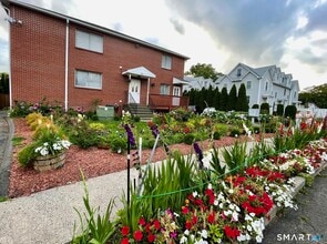 Building Photo - 31 Glenwood Ave