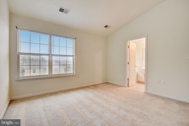 Building Photo - 7111 Beissel Ct