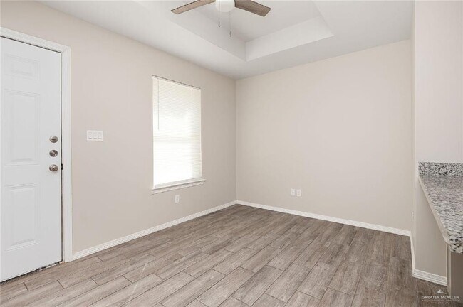 Building Photo - 1105 W Kennedy St