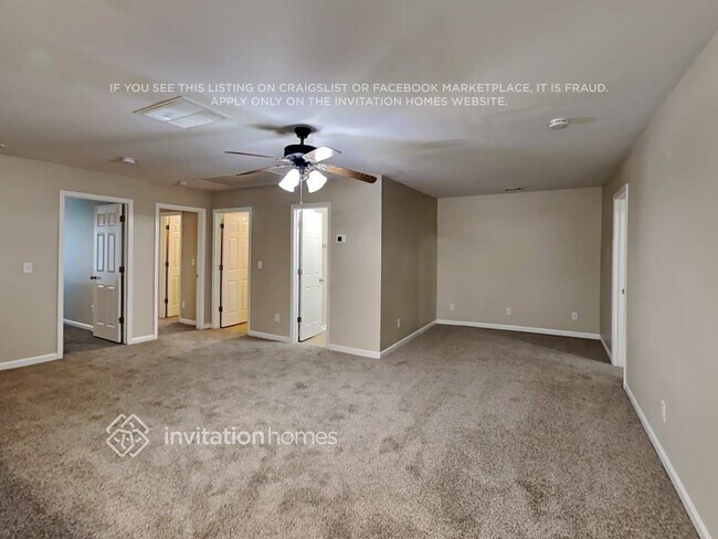 Building Photo - 114 Hidden Creek Dr