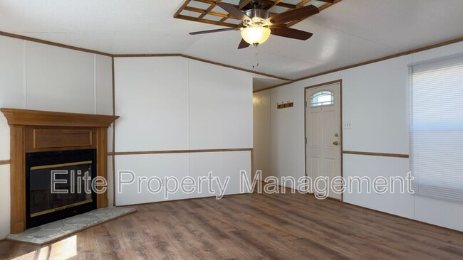 Building Photo - 98 E Byrd Dr