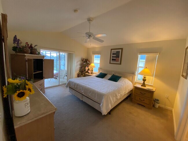 Building Photo - 562 Dolcetto Dr