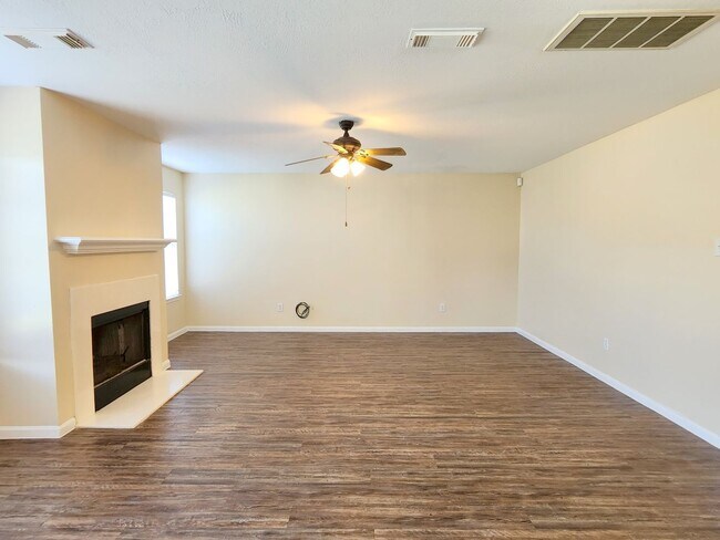 Building Photo - 18123 Noble Forest Dr