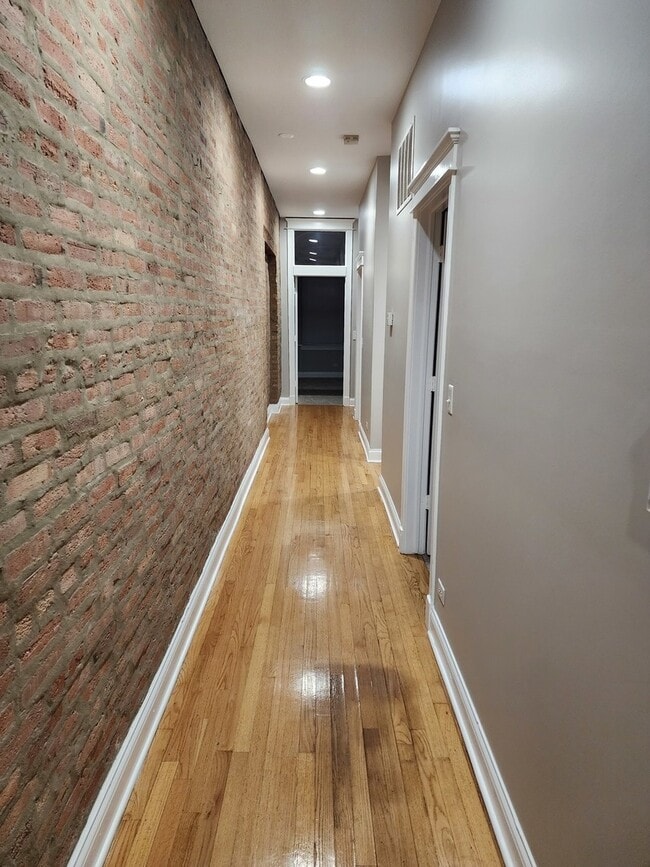 Building Photo - 4941 S Michigan Ave