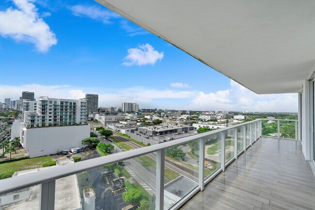 Building Photo - 4250 Biscayne Blvd