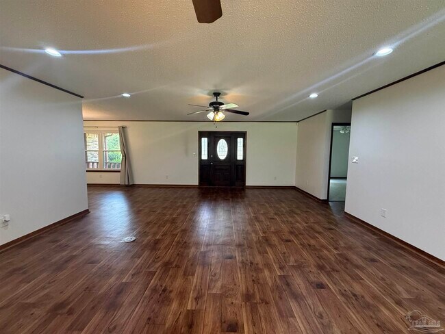 Building Photo - 6200 Jays Way