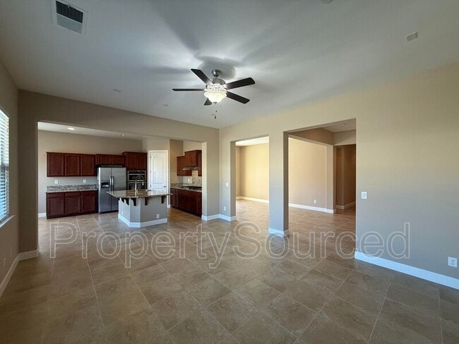 Building Photo - 1073 Kumara St