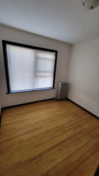 Building Photo - 2709 N Laramie Ave