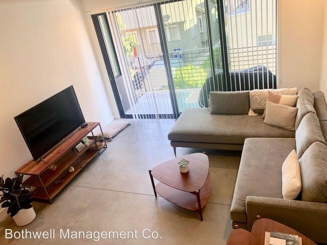 Building Photo - 2535 Brant St