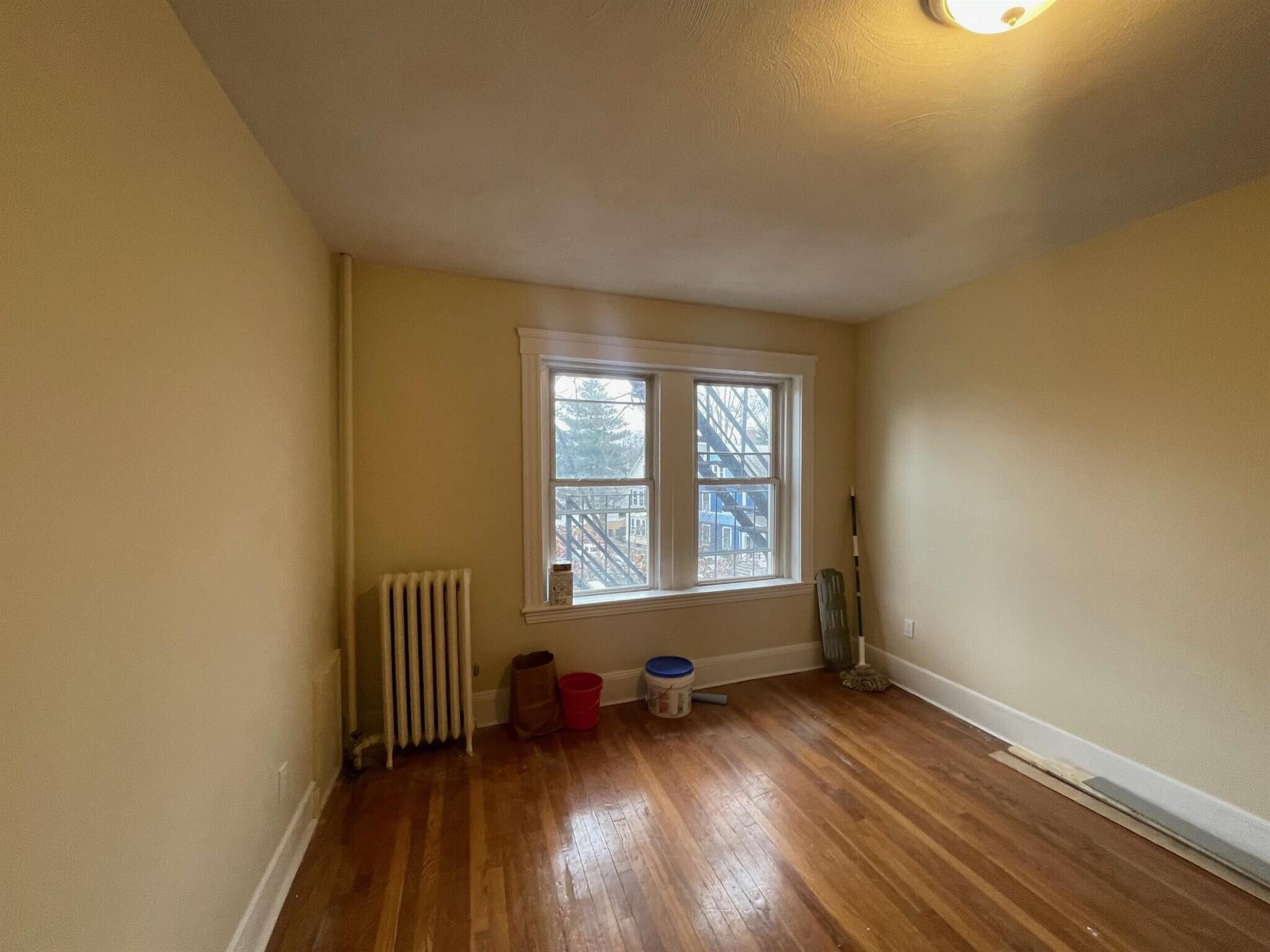 Building Photo - 14 Linnaean St