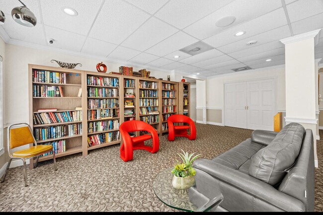 Building Photo - 10777 W Sample Rd