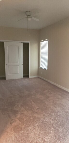 Building Photo - 424 Luna Bella Ln