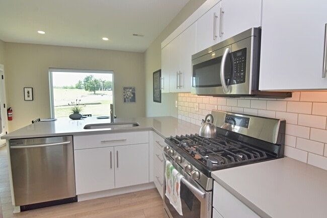 Building Photo - 3 Crosby Park Dr