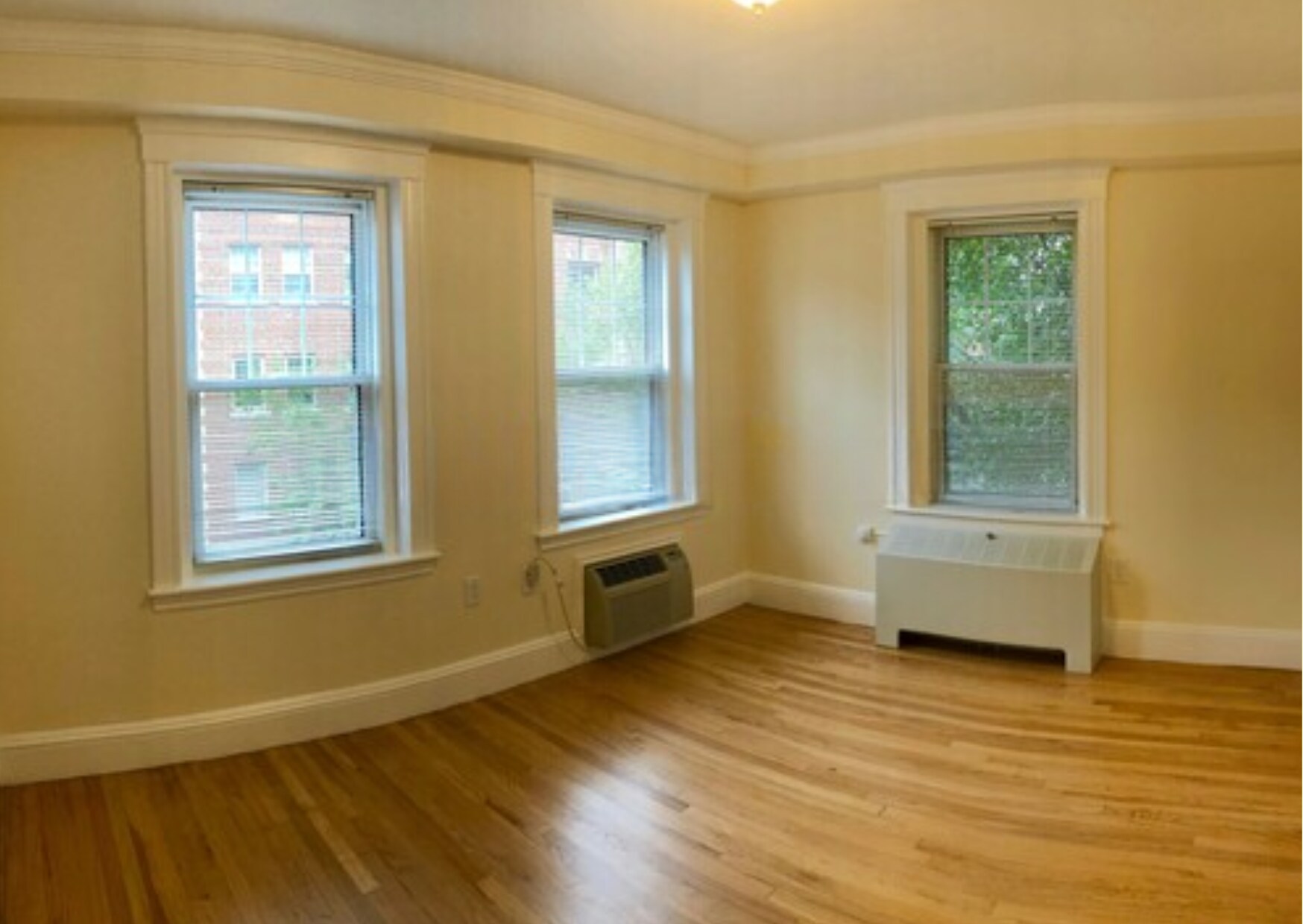 Building Photo - 30 Chauncy St