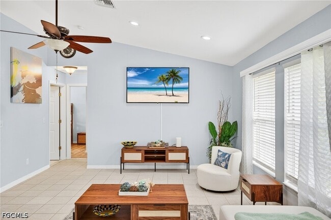 Building Photo - 2919 SW 25th St