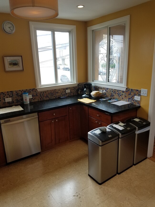 Kitchen - 295 Oxford St