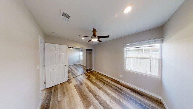 Building Photo - 4BD/2BA on Richard St (Lease out, pending signatures. Check back in a few days!)