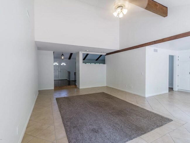 Building Photo - Beautiful 4 bedroom home in Agoura!