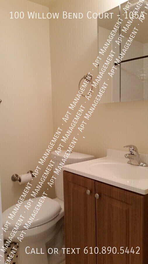 Building Photo - 100 Willow Bnd Ct