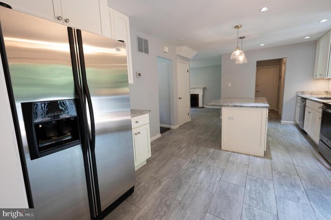 Building Photo - 4809 Piney Branch Rd