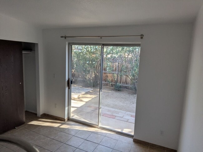 Building Photo - Triplex - 2 Bedroom and 1 Bath Unit