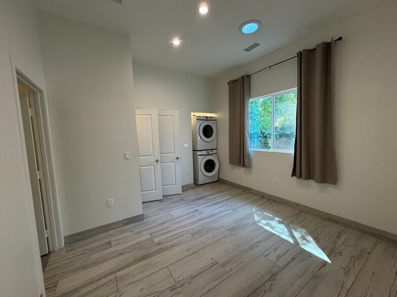 Building Photo - 23110 Mulholland Dr