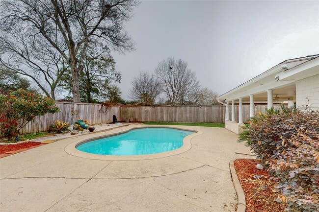 Building Photo - 16211 Townes Rd