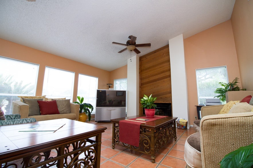 Timbers Edge 6903 Border Brk San Antonio TX 78238 Apartment Finder