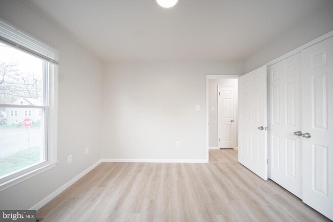 Building Photo - 11209 Caroline Ave