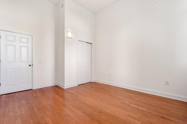 Building Photo - 311 Washington St