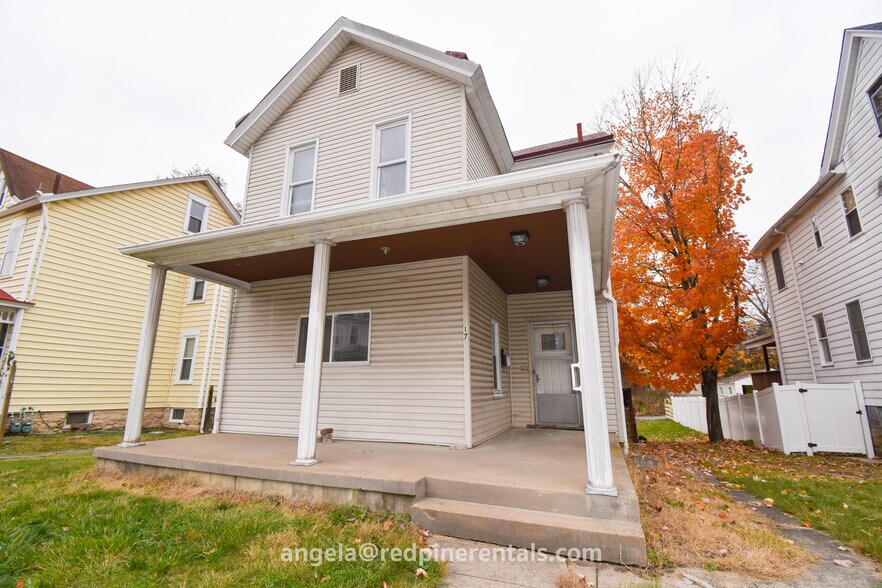 front of house - 17 Walnut St