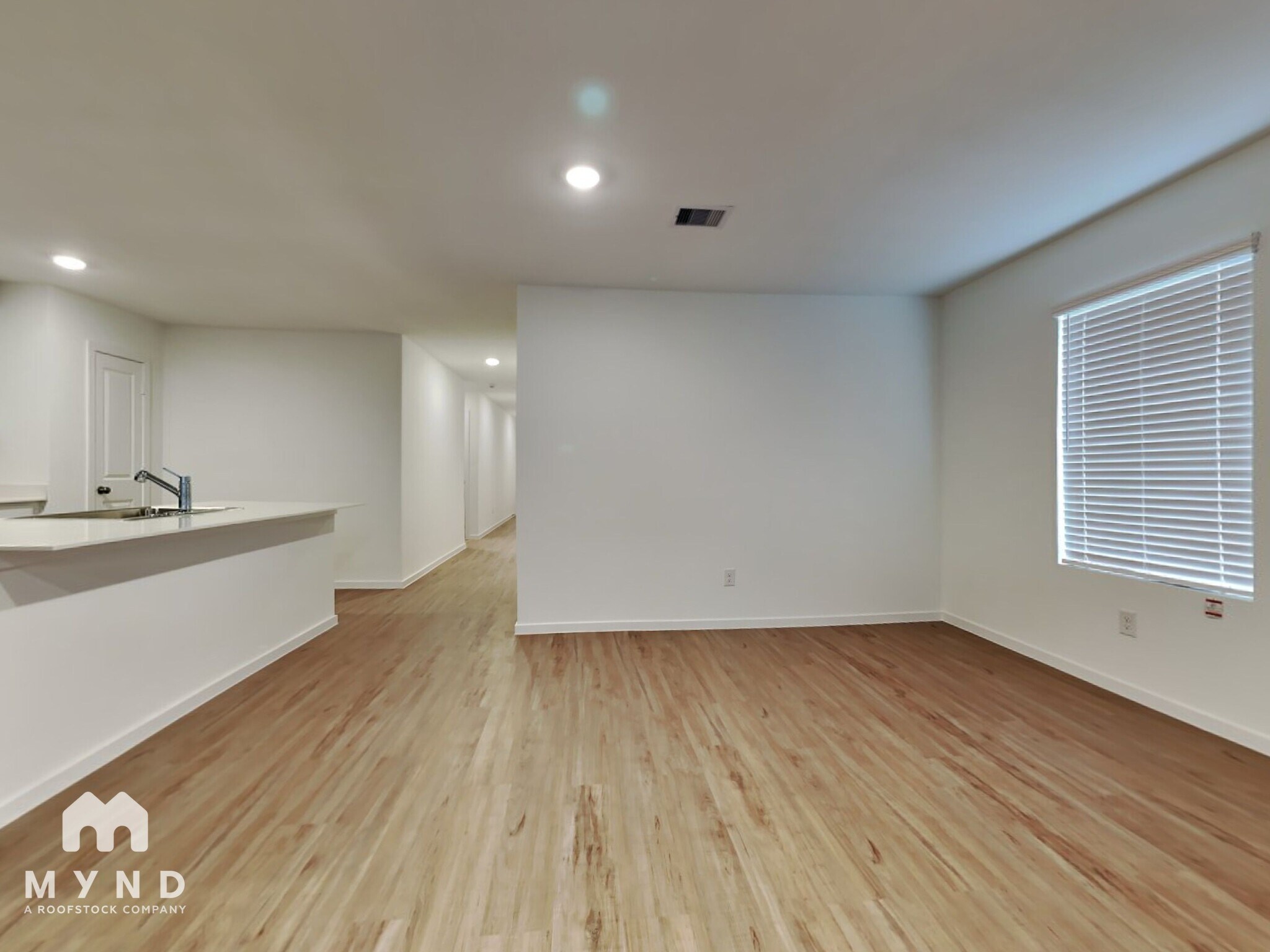 Building Photo - 21645 Balzola Ln