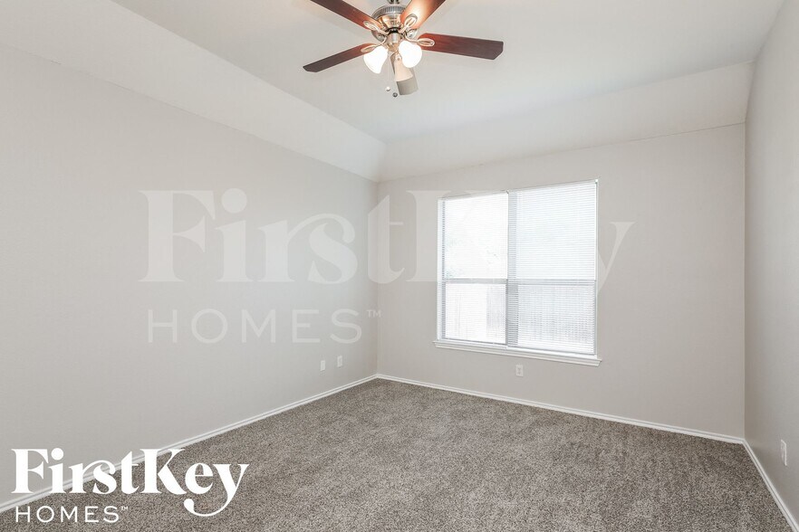 Building Photo - 1415 Sax Leigh Dr