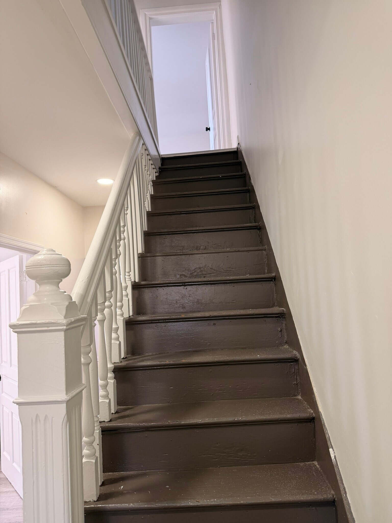 Building Photo - 328 Pattison St