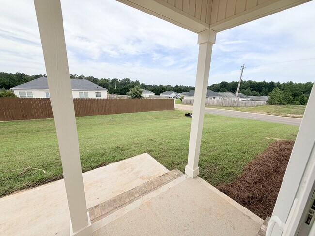 Building Photo - 502 Nickies Wy