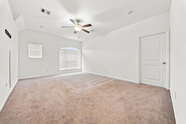 Building Photo - 4926 Chester Lk Ln
