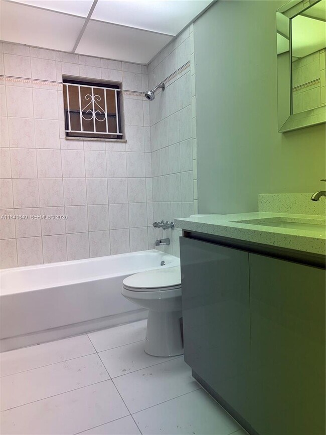 Building Photo - 6820 W Flagler St