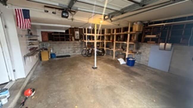 Building Photo - 3886 Farm Brook Ln